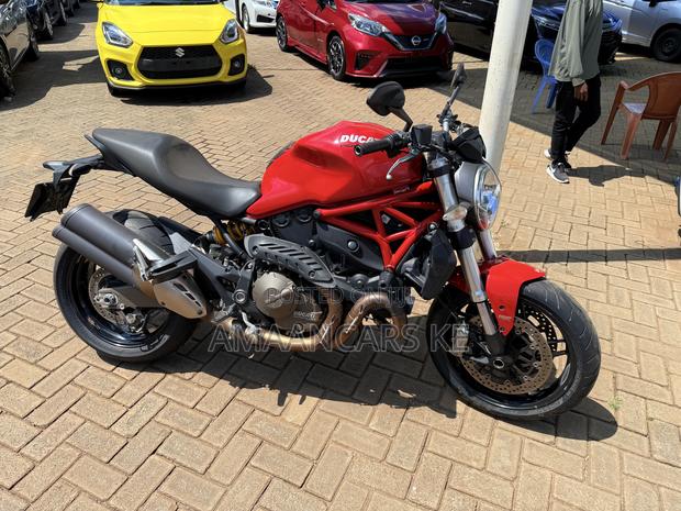 Ducati 2020 Red - main view