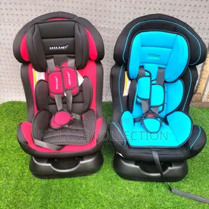 Infant Carseat / Comfy Baby Carseat