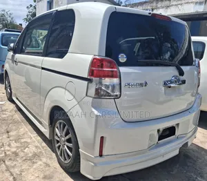 Toyota Spade 1.5 2019 White