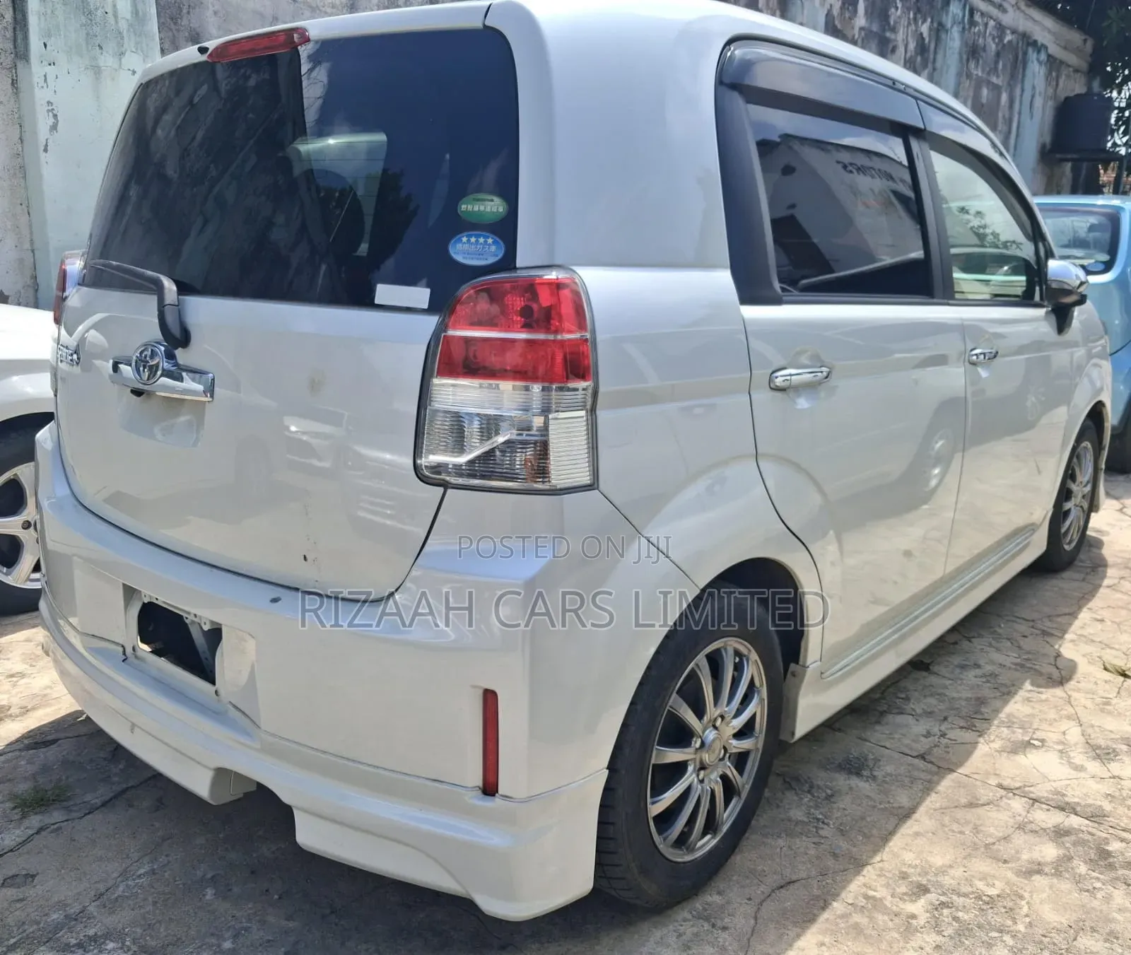 Toyota Spade 1.5 2019 White