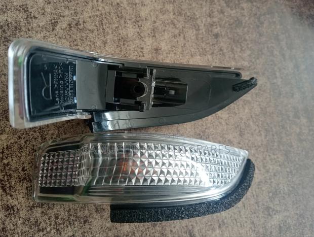 Side Mirror Indicator Toyota Isis New Model, Vitz - main view