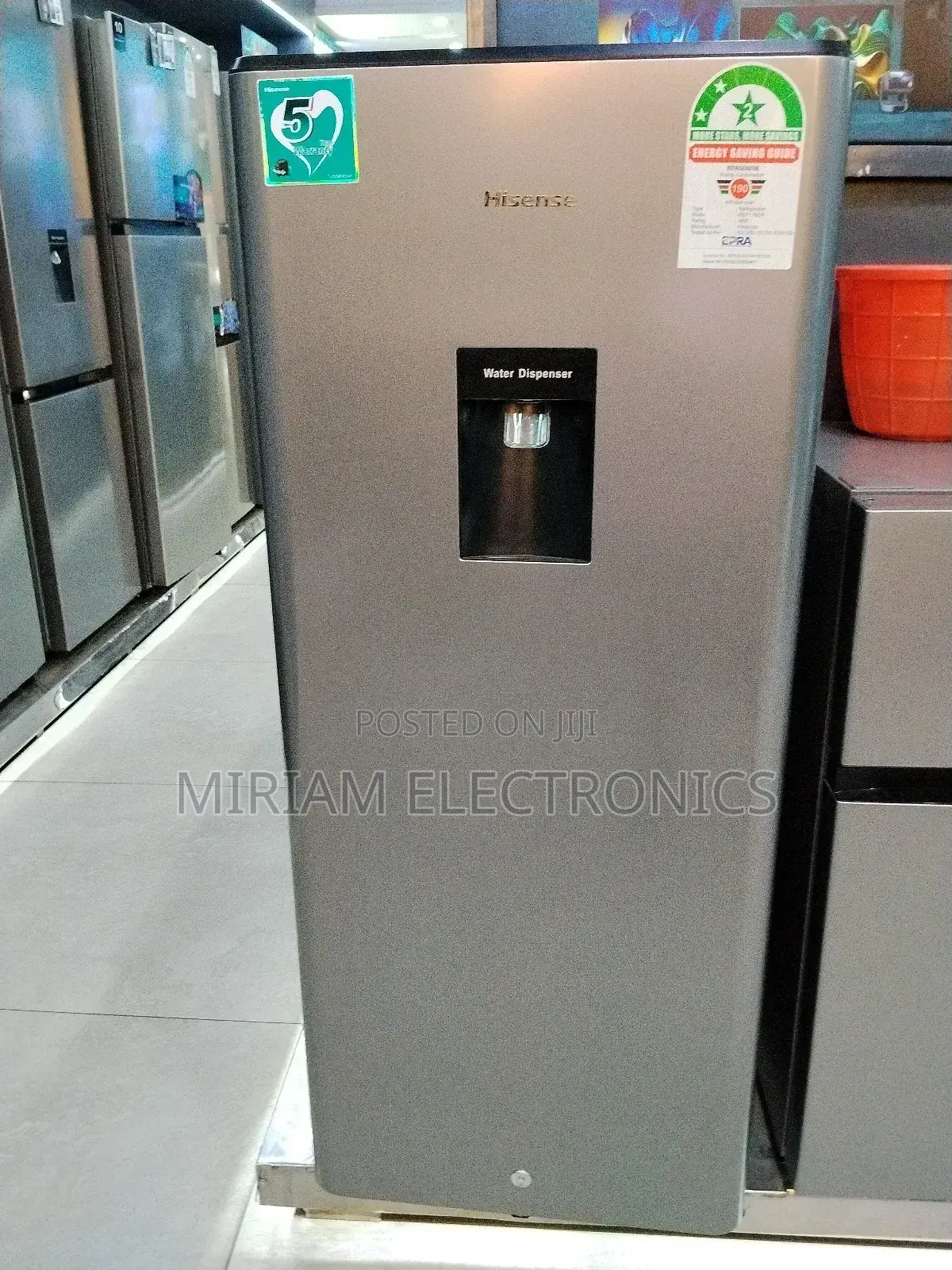 Hisense 176 Liters – Single Door Fridge With Water Dispenser