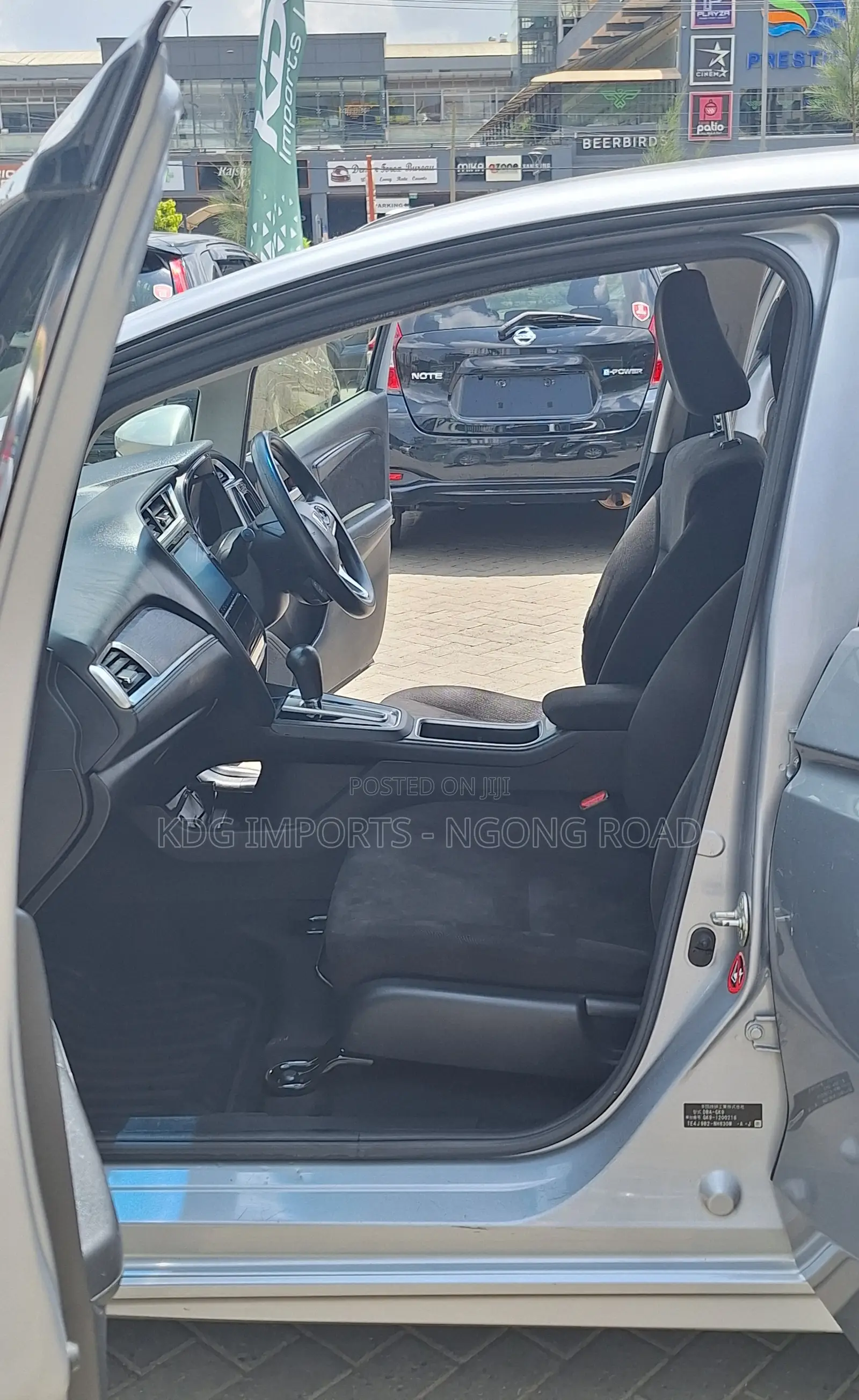 Honda Fit Shuttle 2018 Silver