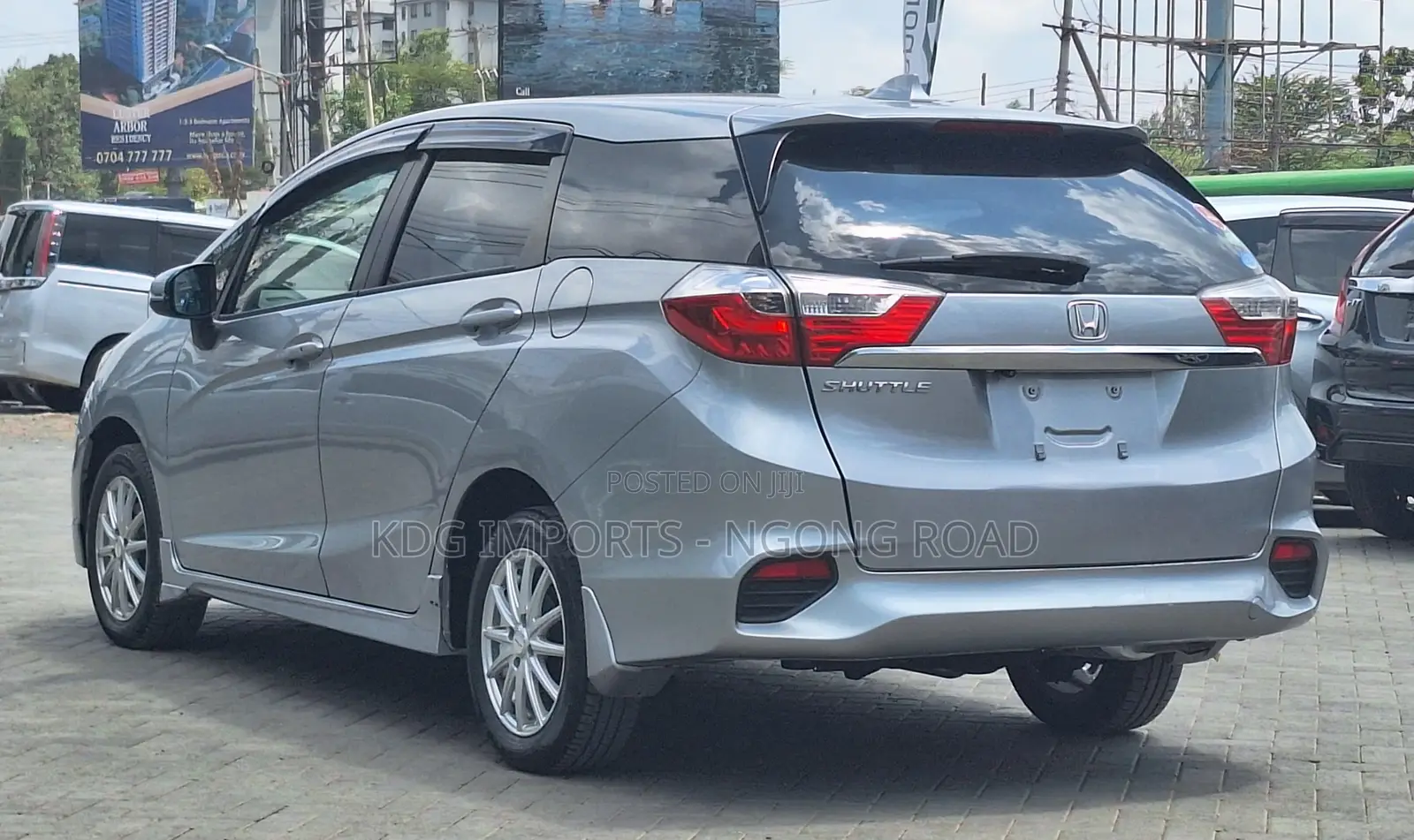 Honda Fit Shuttle 2018 Silver