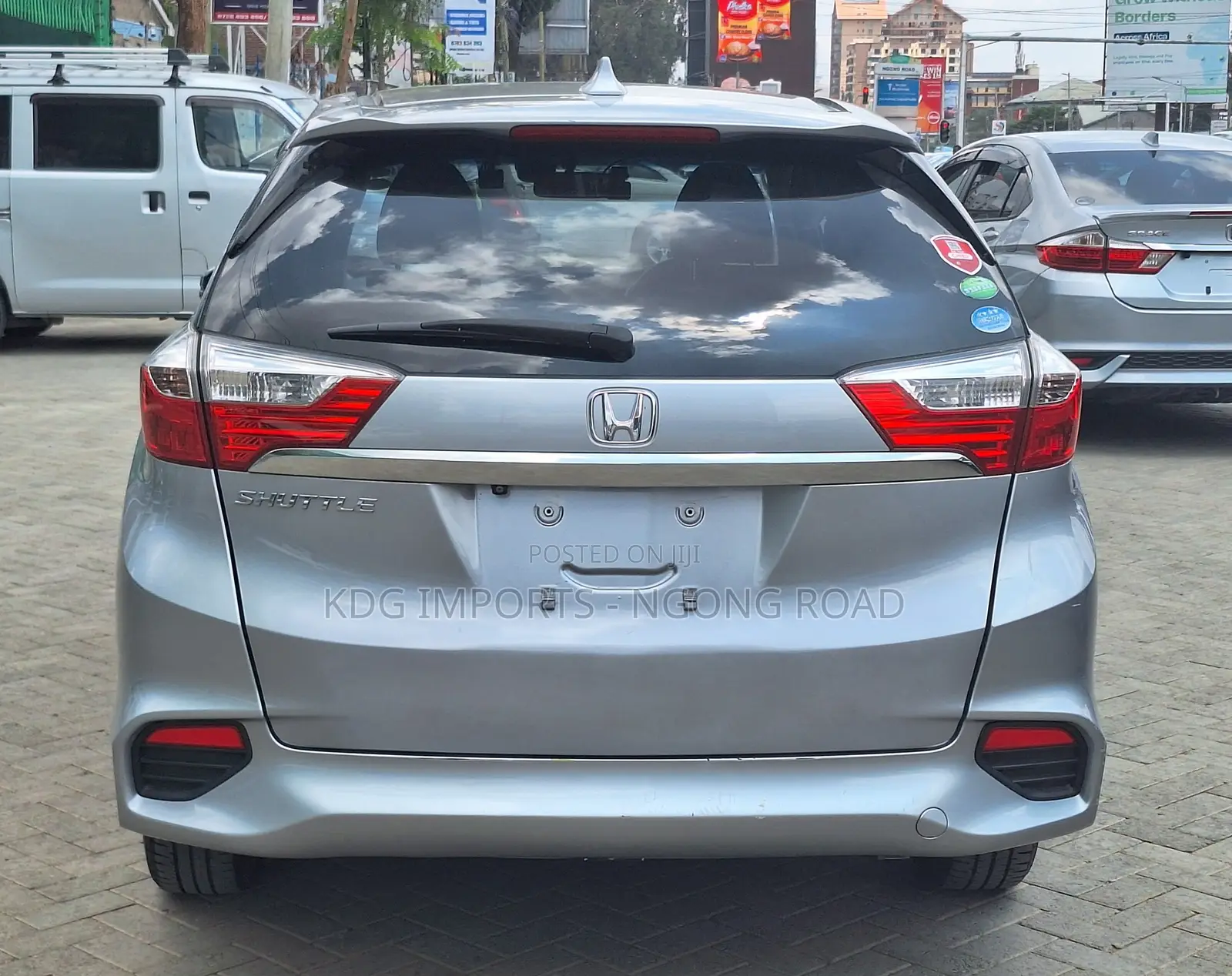 Honda Fit Shuttle 2018 Silver