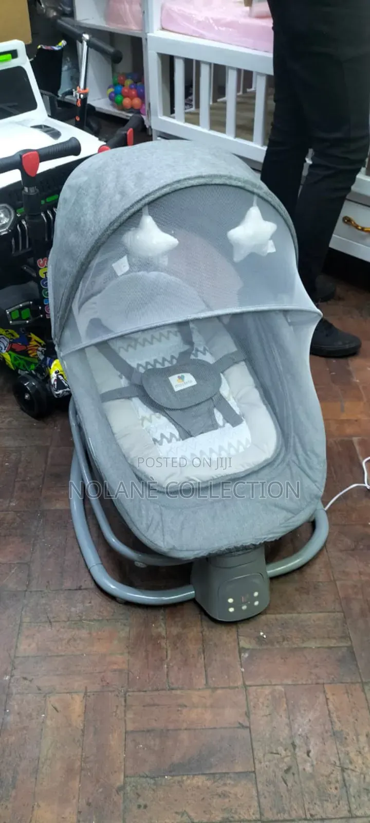 Electric Baby Swing * Electric Baby Swing