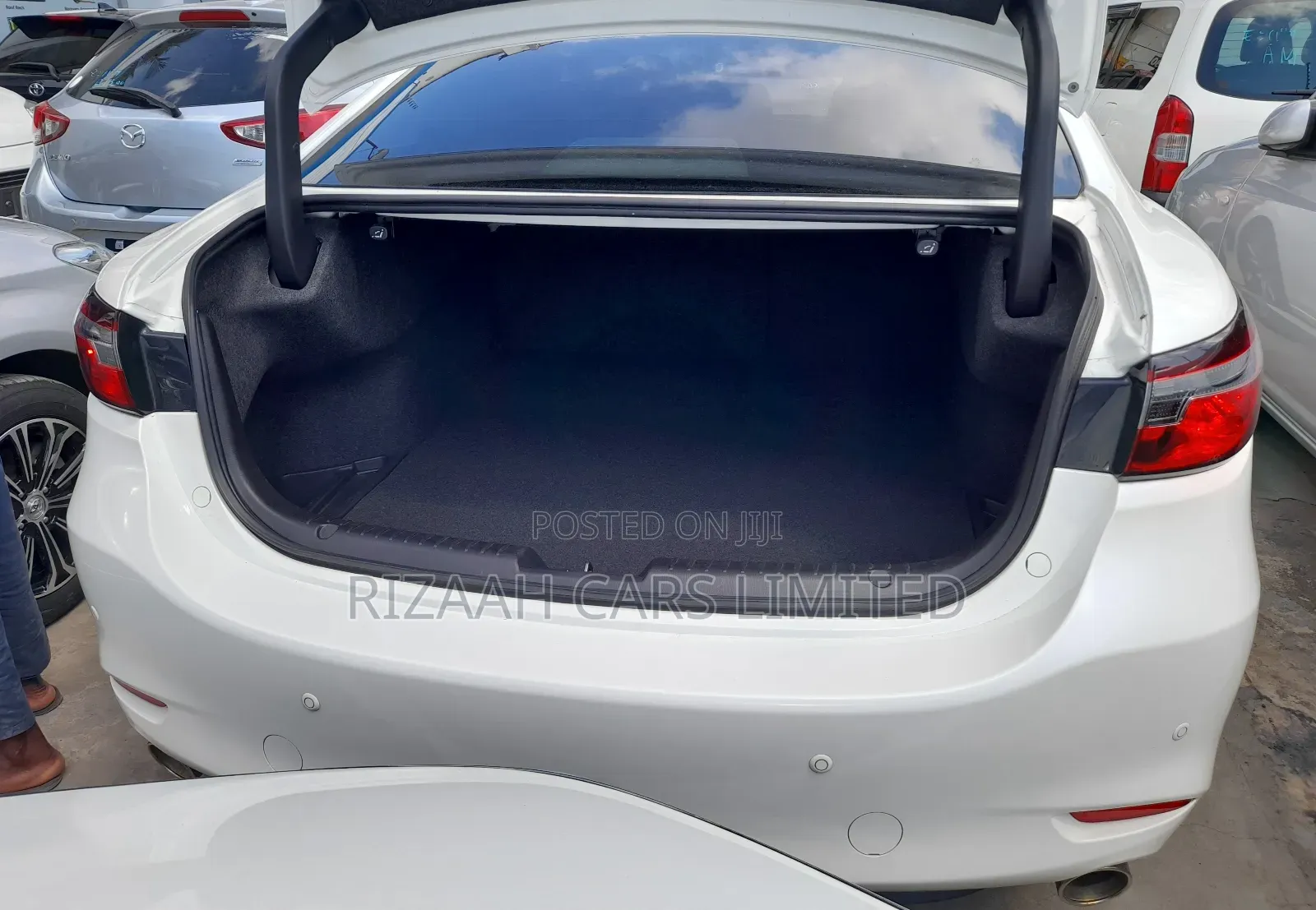 Mazda Atenza 2019 White