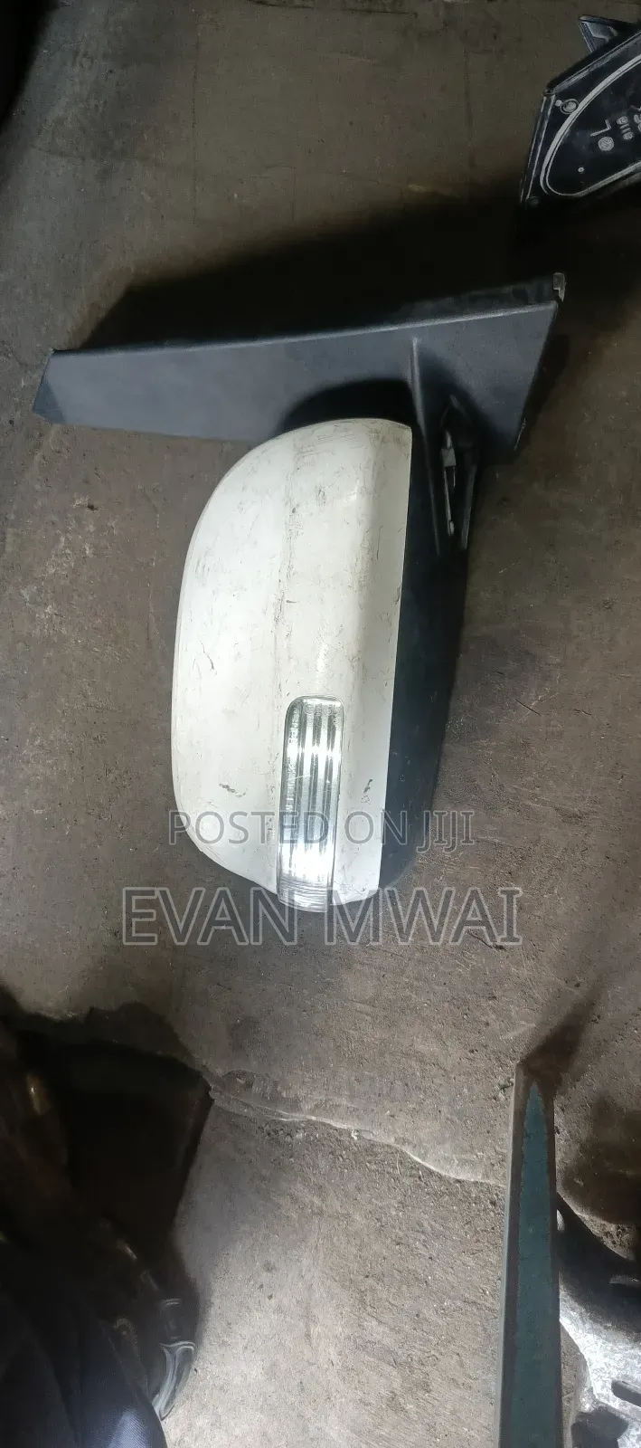 Toyota Ractis 2008 Right Side Only