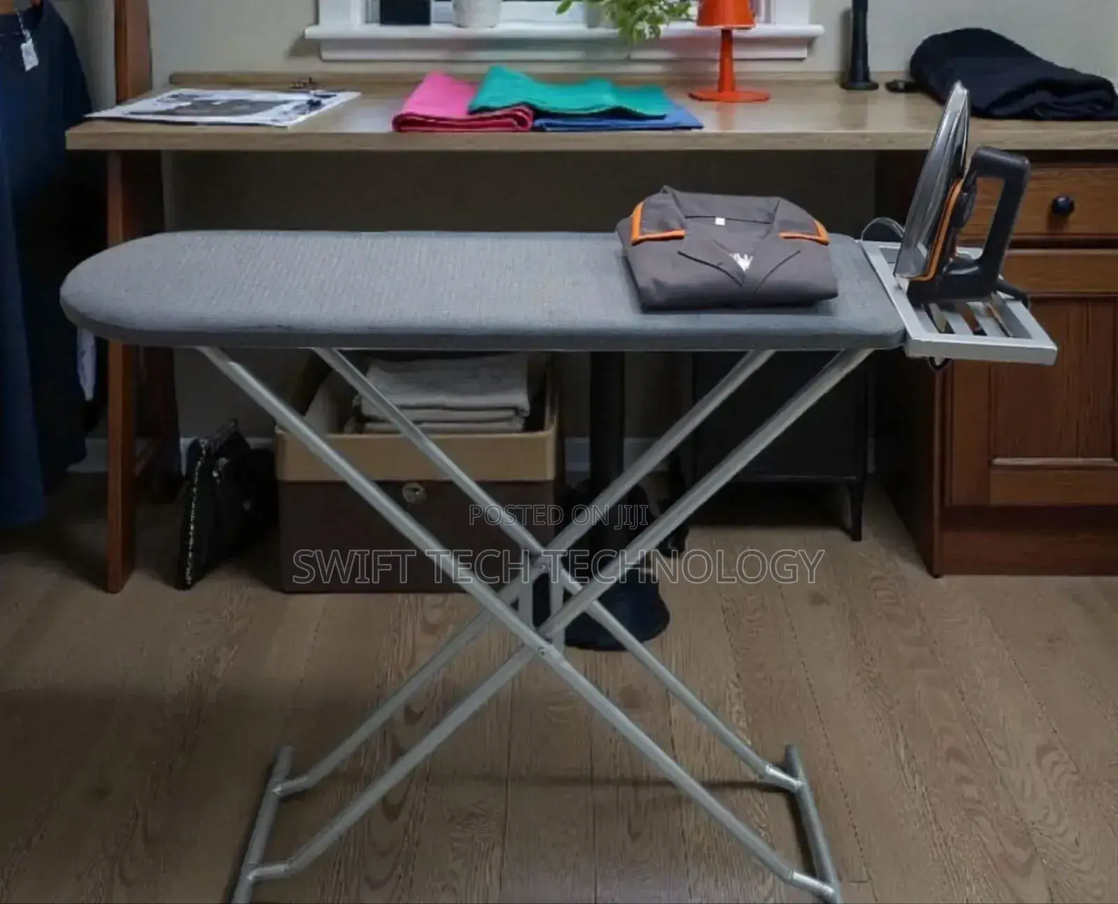 Ironing Board / Metallic Heavy Duty Ironing Board
