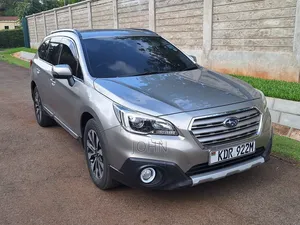 Subaru Outback 2.5i Premium AWD 2017 Gold