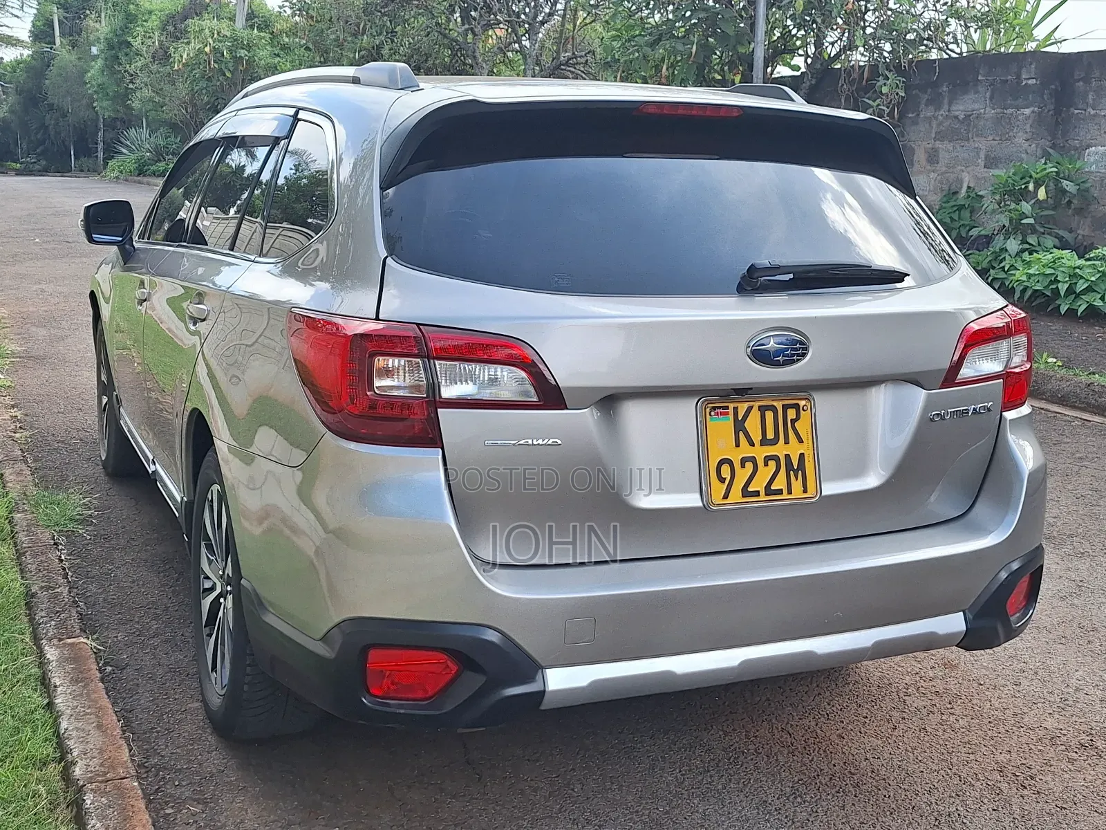 Subaru Outback 2.5i Premium AWD 2017 Gold