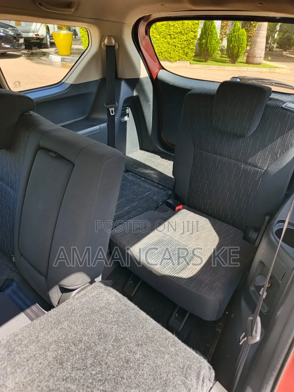 Toyota Rumion 1.5 FWD 2022 Maroon
