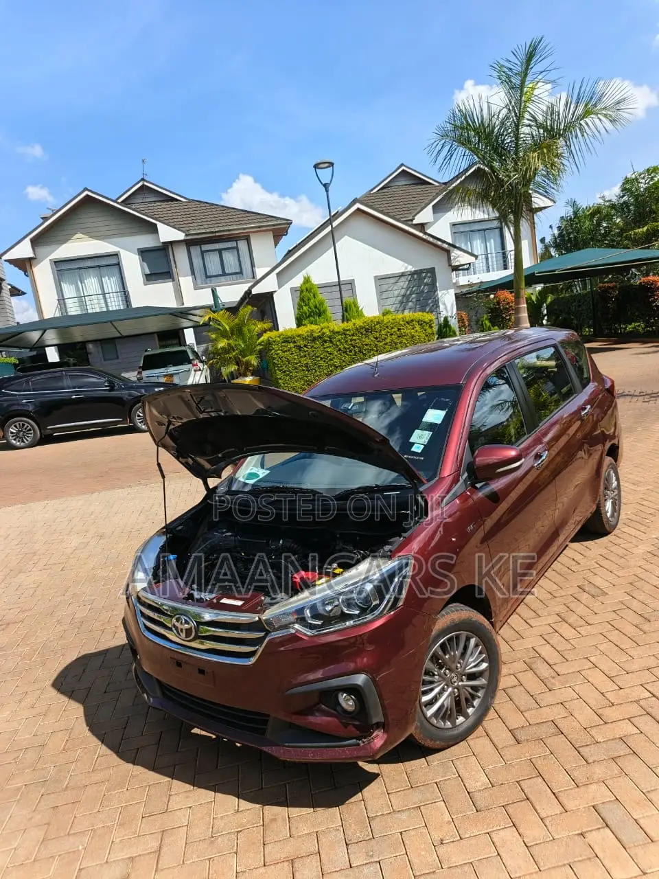 Toyota Rumion 1.5 FWD 2022 Maroon