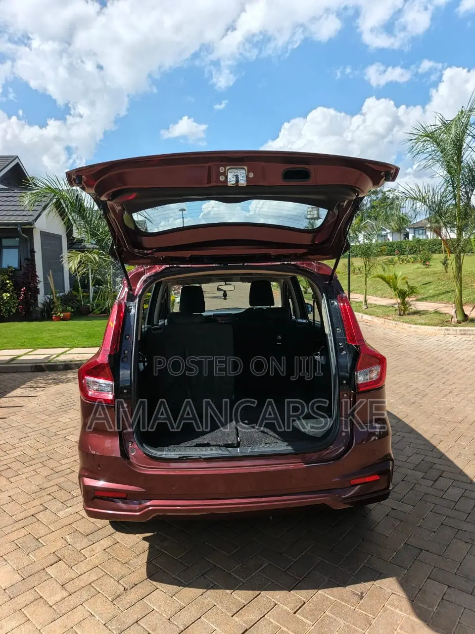 Toyota Rumion 1.5 FWD 2022 Maroon