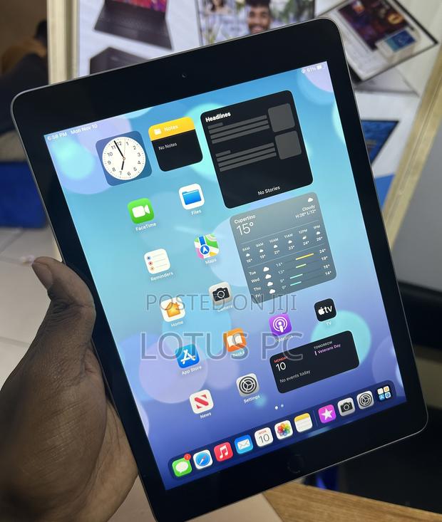 Apple iPad 9.7 128 GB Gray - thumbnail 2
