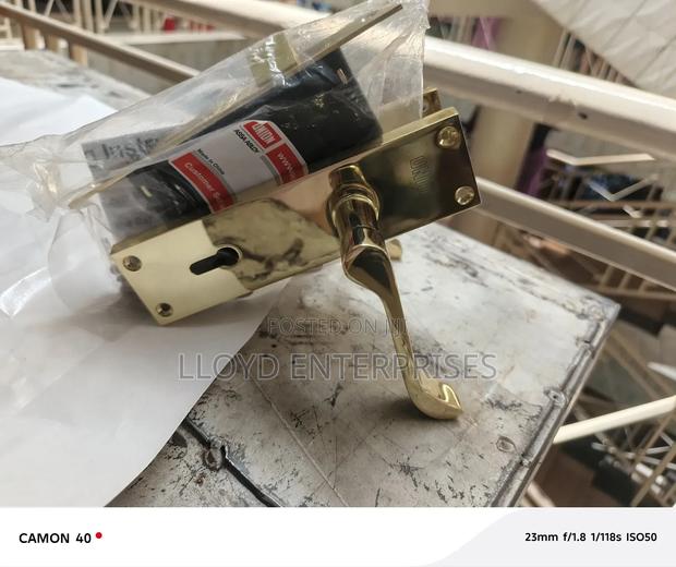 Union Zinc Scroll Handle Lock - main view