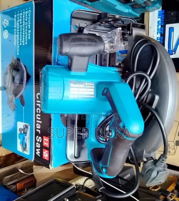 Makita Circularsaw 9inch. Makita N50038 Circular Saw.