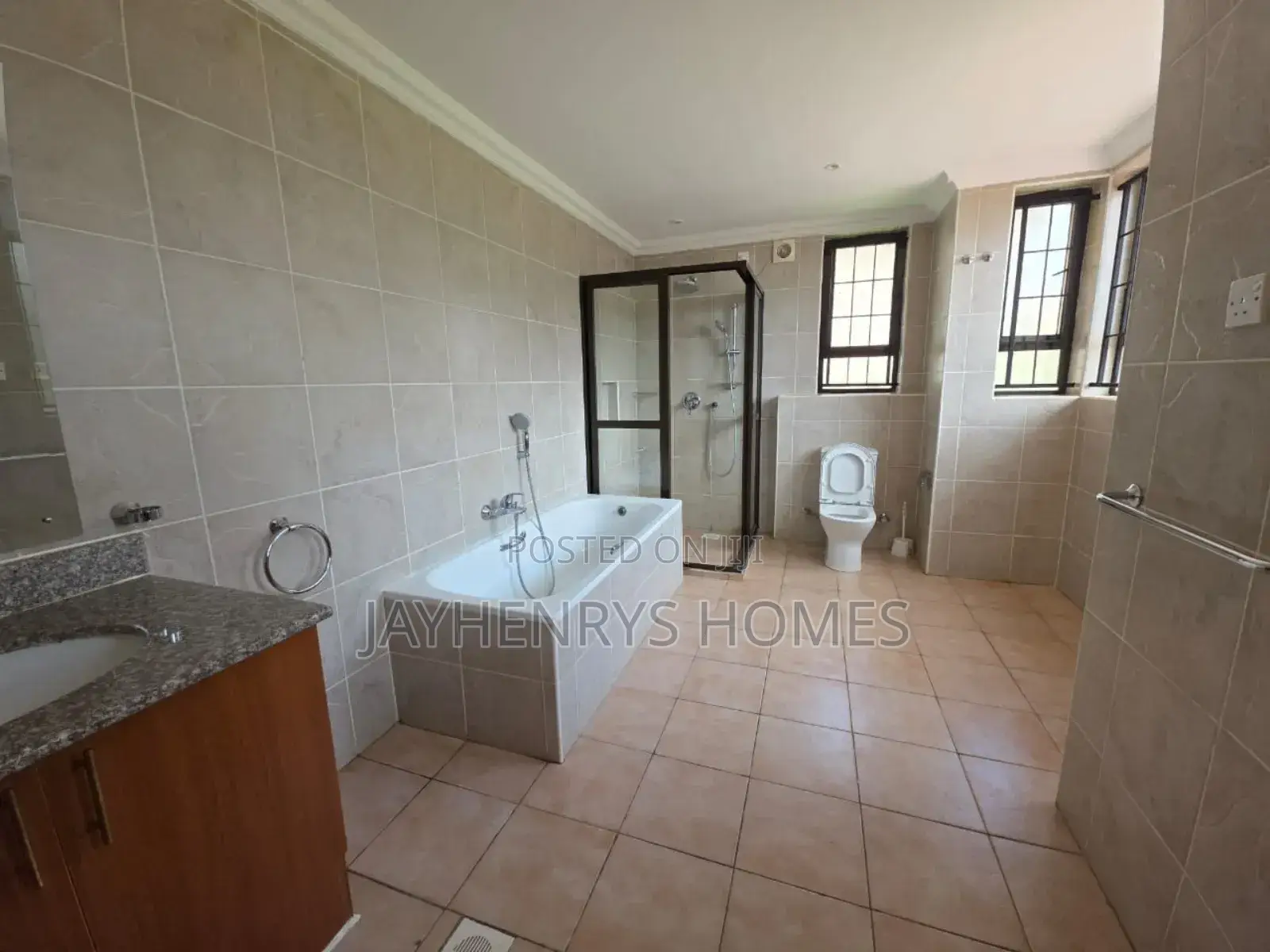 4bdrm Villa in Runda for rent