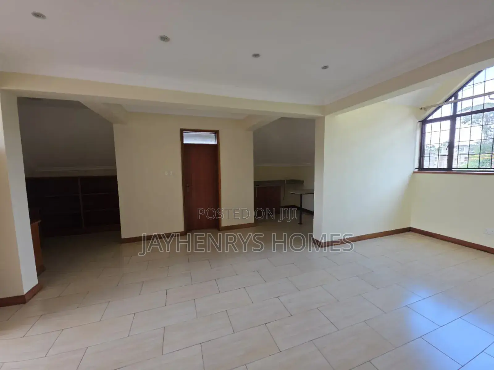 4bdrm Villa in Runda for rent