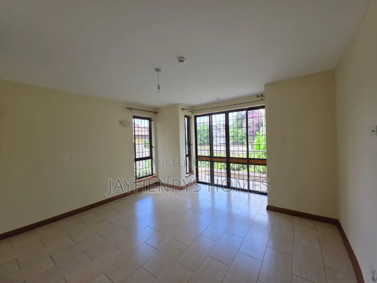 4bdrm Villa in Runda for rent