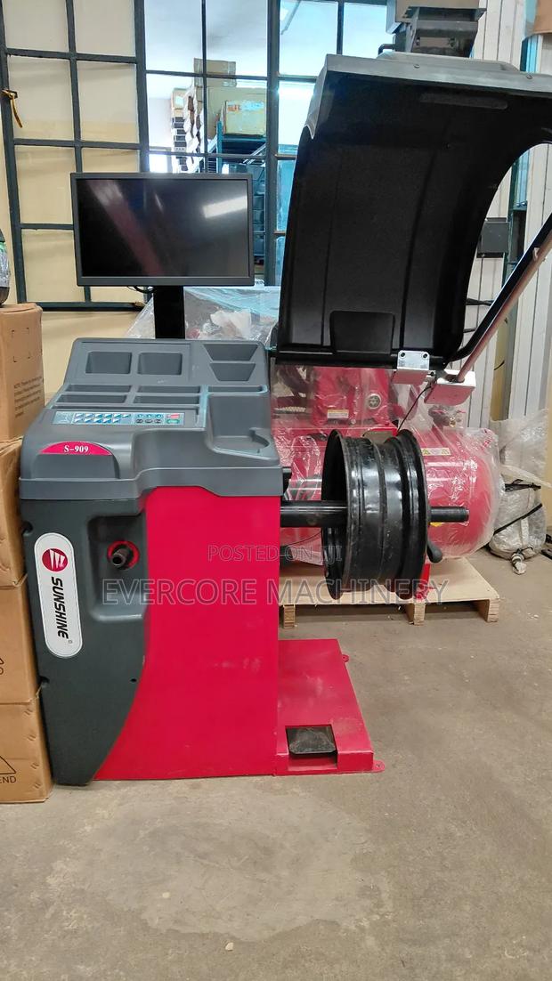 Commercial Tyre/Wheel Balancing Machines Single Phase. - main view