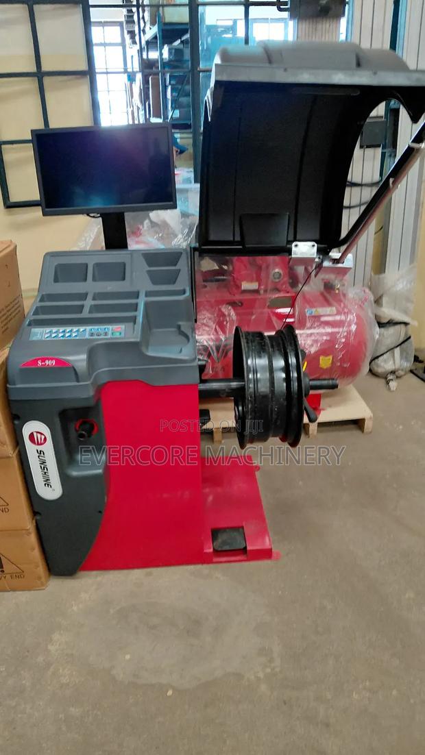 Commercial Tyre/Wheel Balancing Machines Single Phase. - thumbnail 4