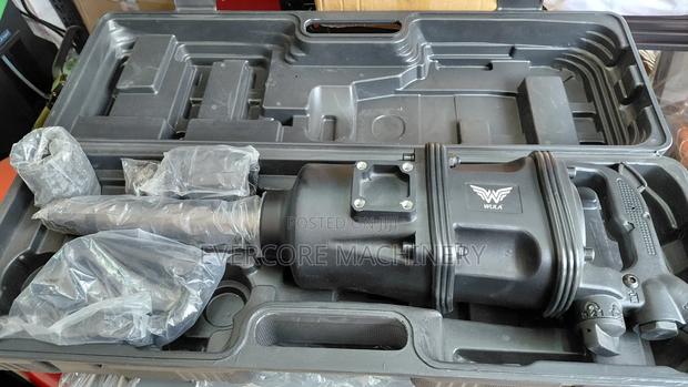 Heavy Duty Industrial Impact Wrench Machine 1inch.