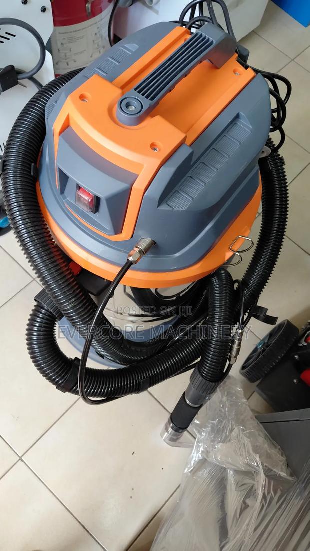 35litres Wet and Dry Carpet Cleaning Machine. - thumbnail 4