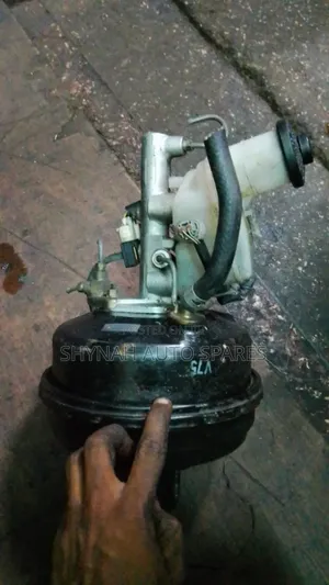 Brake Booster and Brake Master Cylinder Toyota Vista