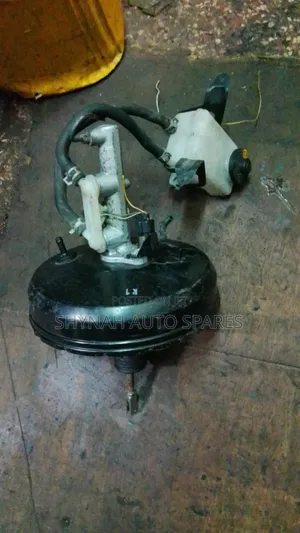 Brake Booster and Brake Master Cylinder Toyota Nothing Voxy Old Model