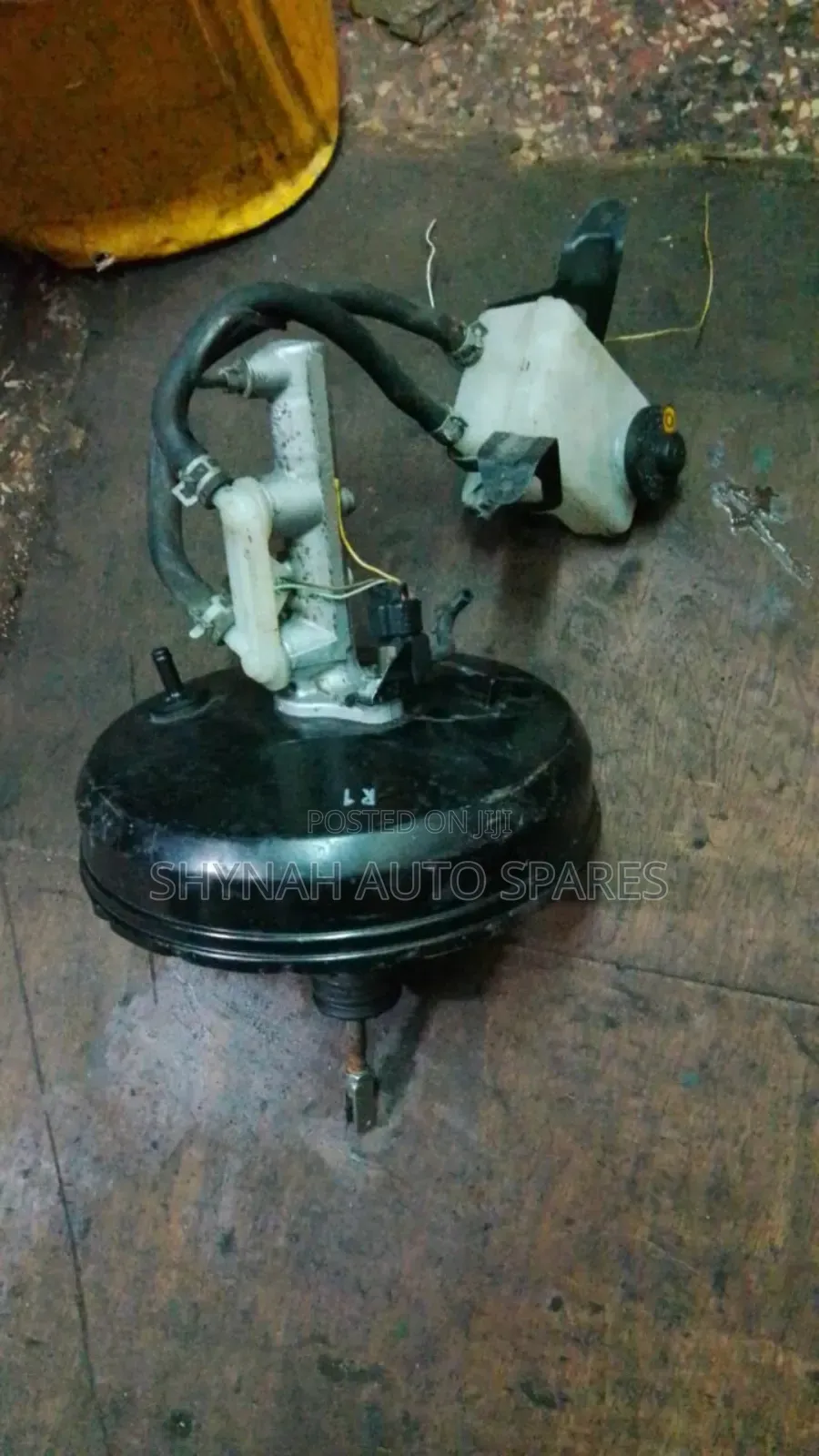 Brake Booster and Brake Master Cylinder Toyota Nothing Voxy Old Model