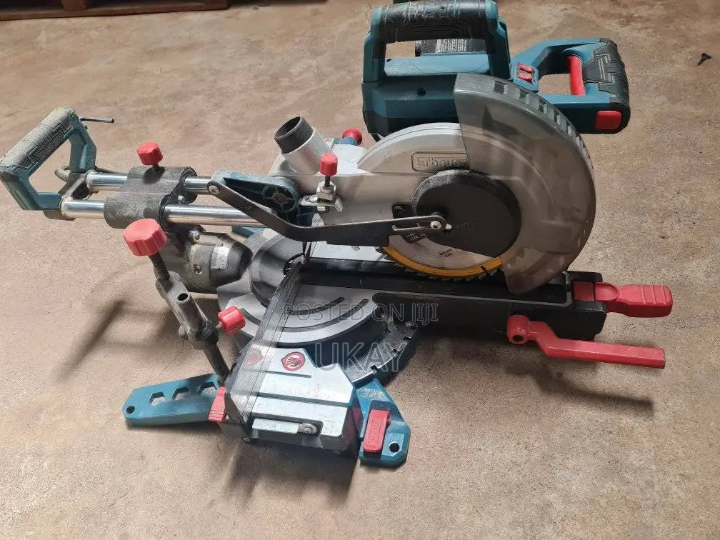 Erbauer Sliding Compound Mitre Saw.