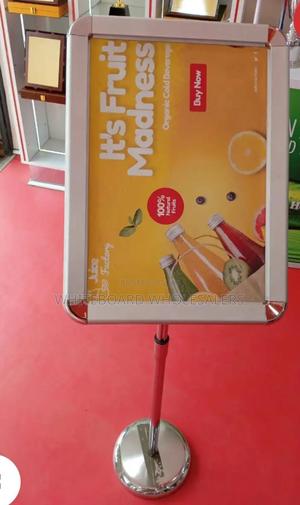 Free Standing A4 Snapper Frame - thumbnail 2