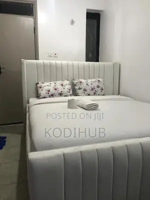 Studio Roysambu Royal Surbubs