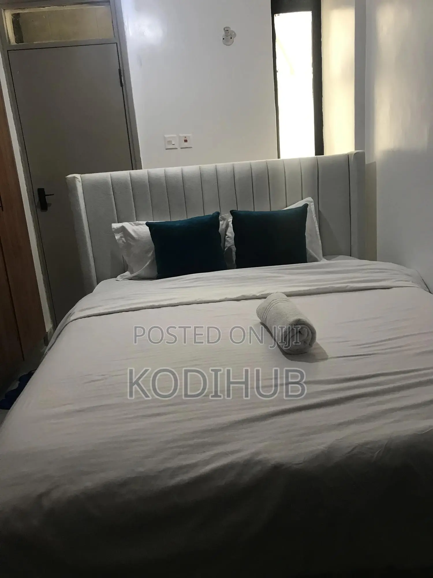 Studio Roysambu Royal Surbubs