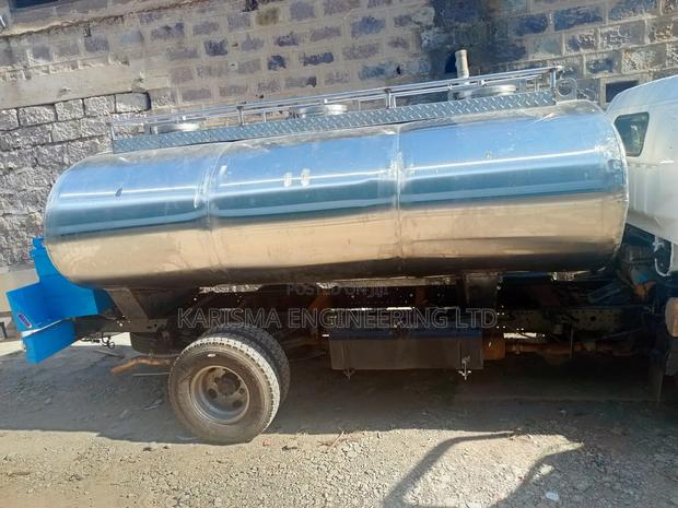 Stainless Steel Water Tank - main view