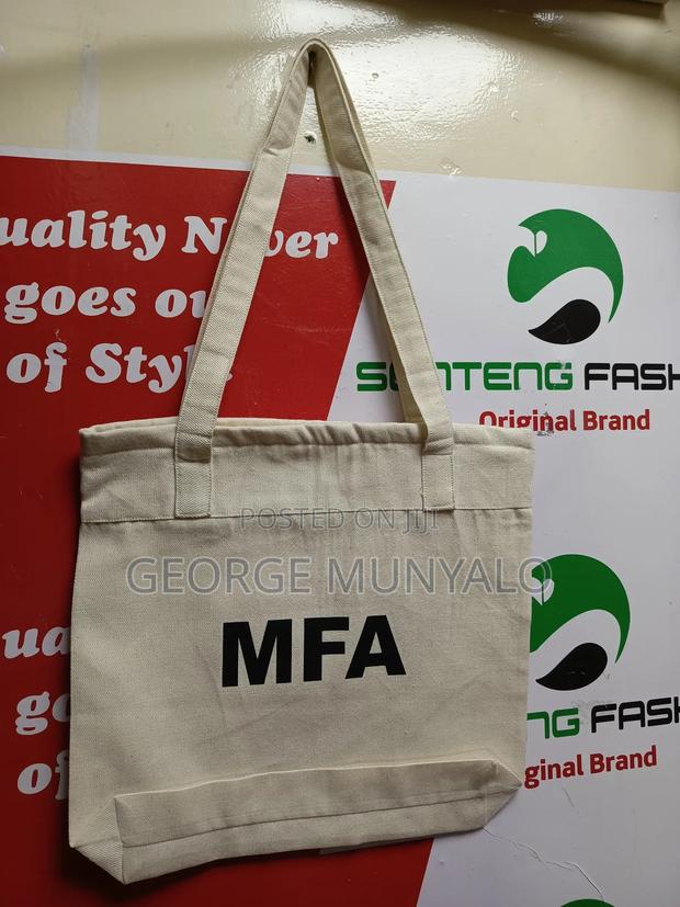 Sustainable Tote - thumbnail 2