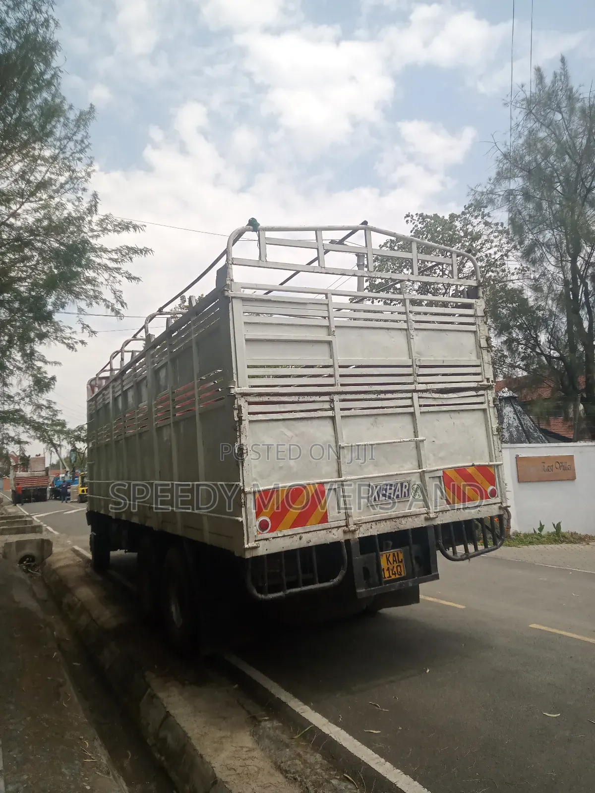 Open Body Ten Wheeler Truck for Logistics