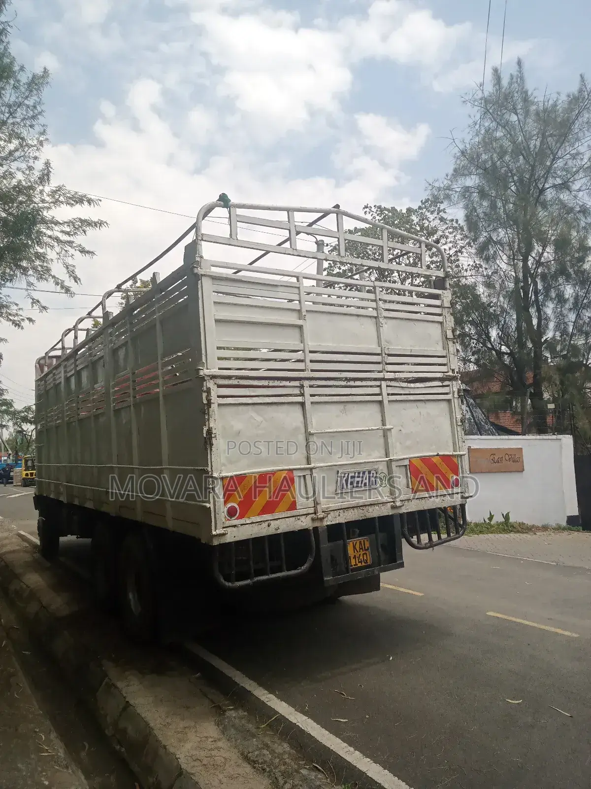 Open Body Ten Wheeler Truck for Logistics