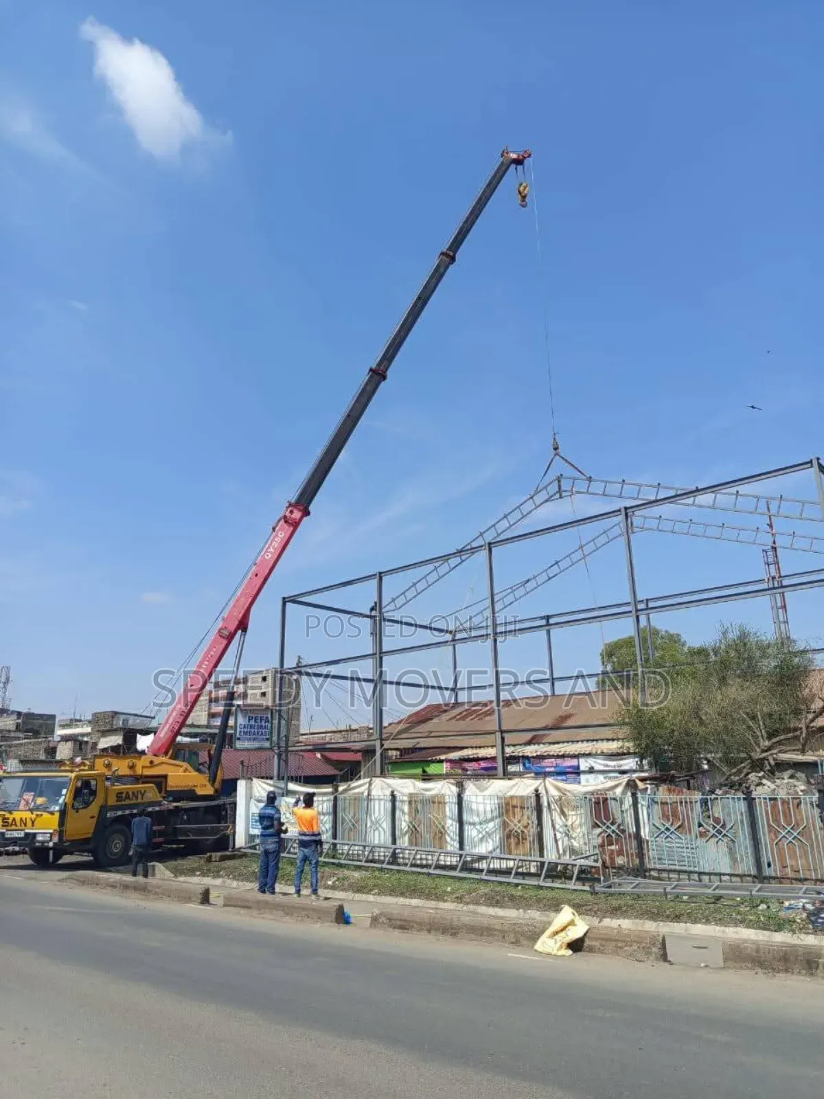 Crane for Heavy Lifting Tasks at Hand