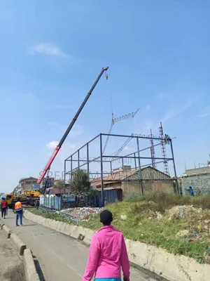 Crane for Heavy Lifting Tasks at Hand