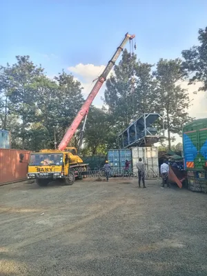 Crane for Heavy Lifting Tasks at Hand