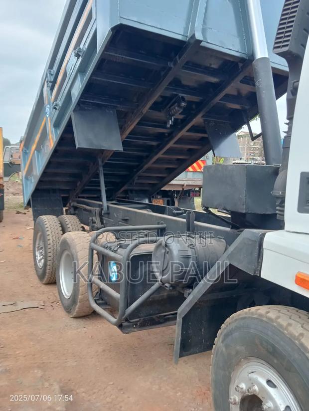 Ashok Leyland Tipper 2518 - thumbnail 3