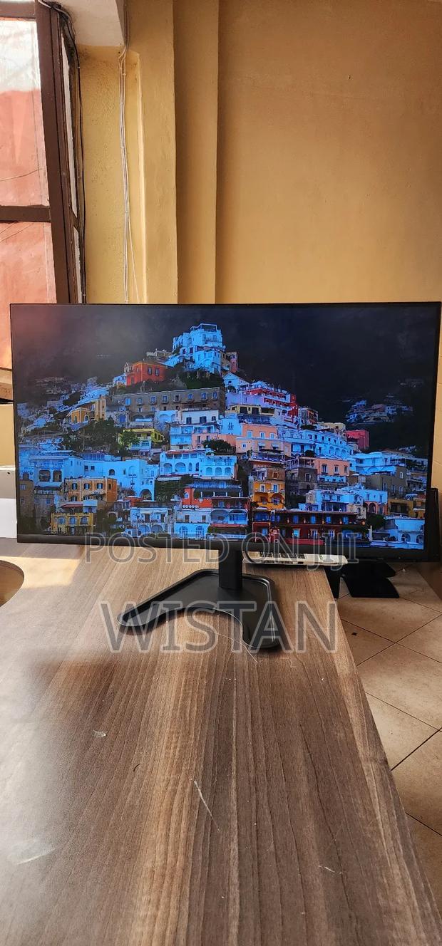  Resolution Dell 32" Frameless Monitor - main view