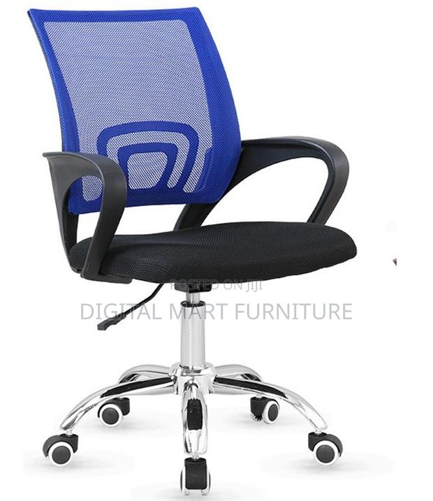 Mesh Swivel Work Chair With Wheels - thumbnail 4