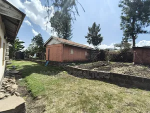 Residential Quarter Acre Plot on Sale in Kiserian With a 3-BDRM House