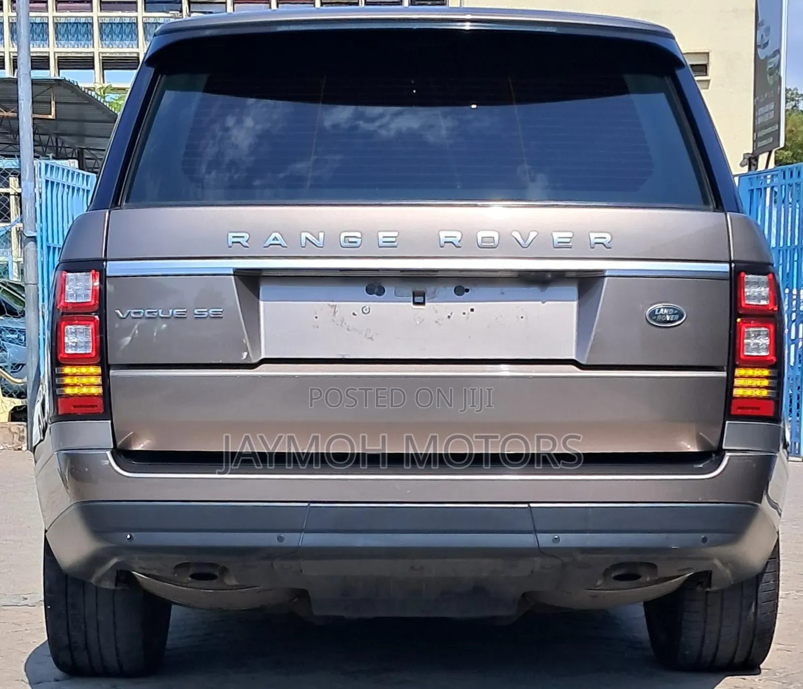 Land Rover Range Rover Vogue 2017 Gold