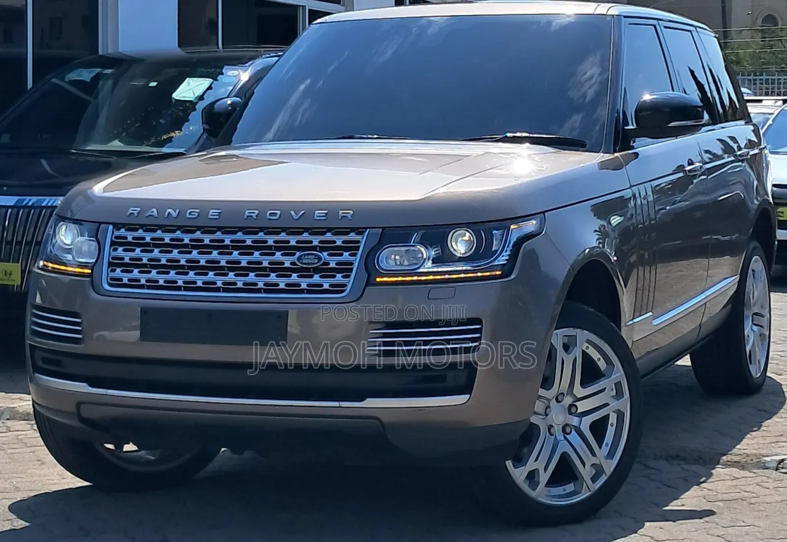 Land Rover Range Rover Vogue 2017 Gold