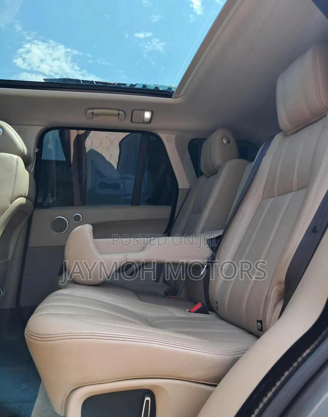 Land Rover Range Rover Vogue 2017 Gold