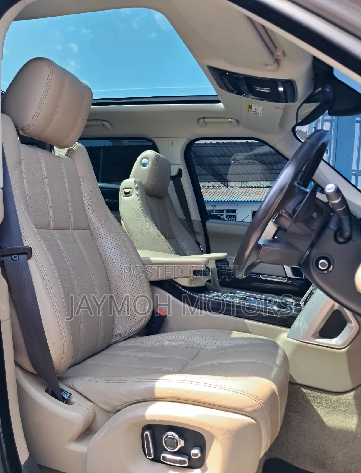 Land Rover Range Rover Vogue 2017 Gold